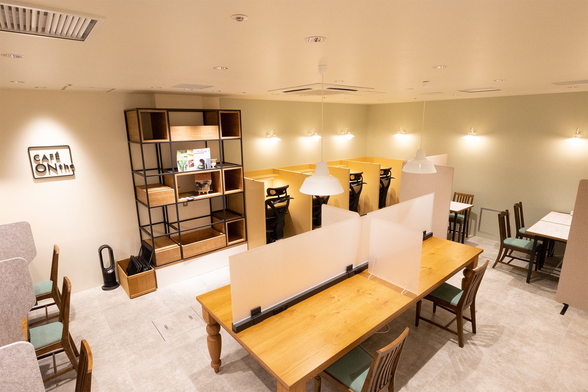 CAFÉ ONtheドーチカ店内利用イメージ