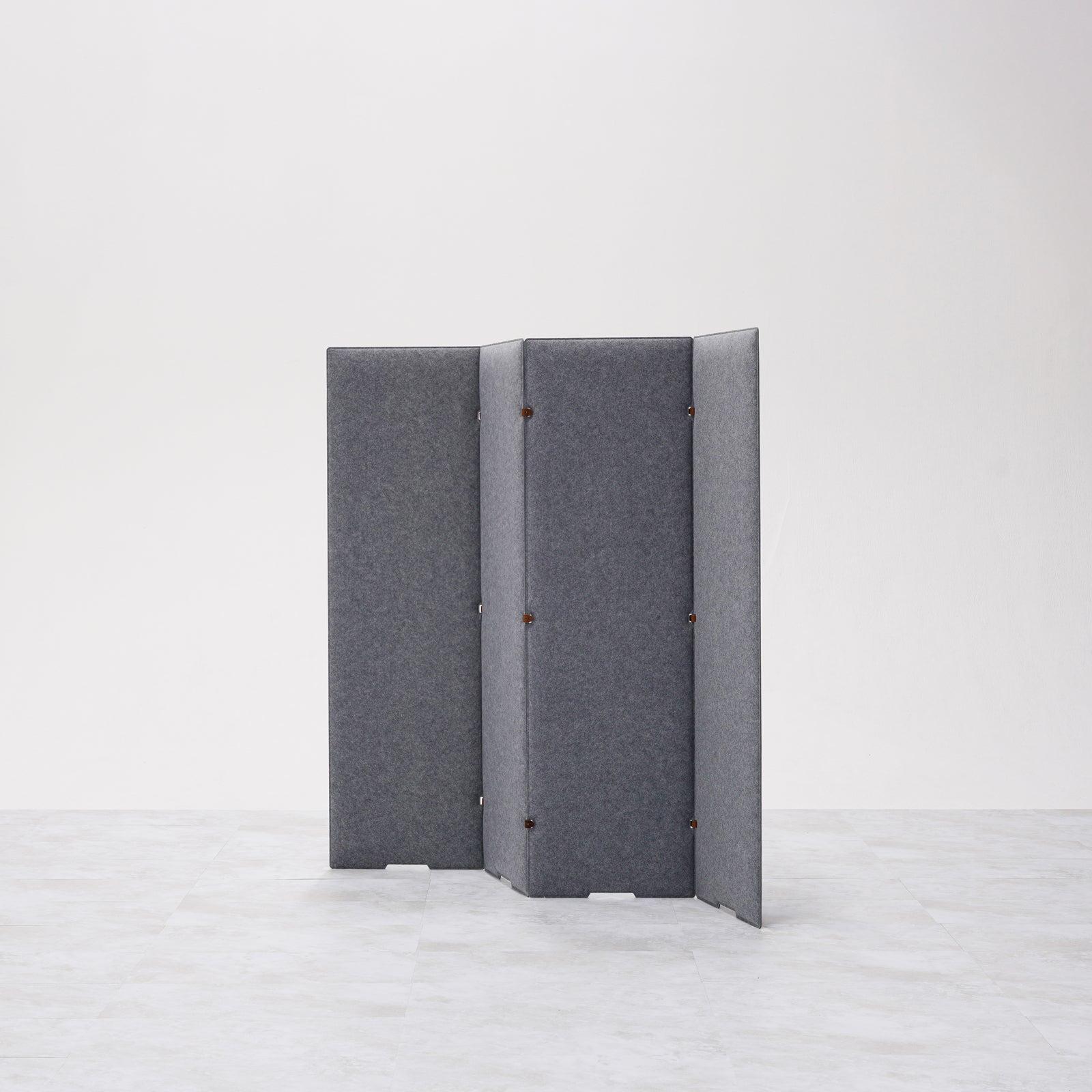 梅田 蔦屋書店にてTRANQORD吸音パーテーション展示中 – リブグラフィ