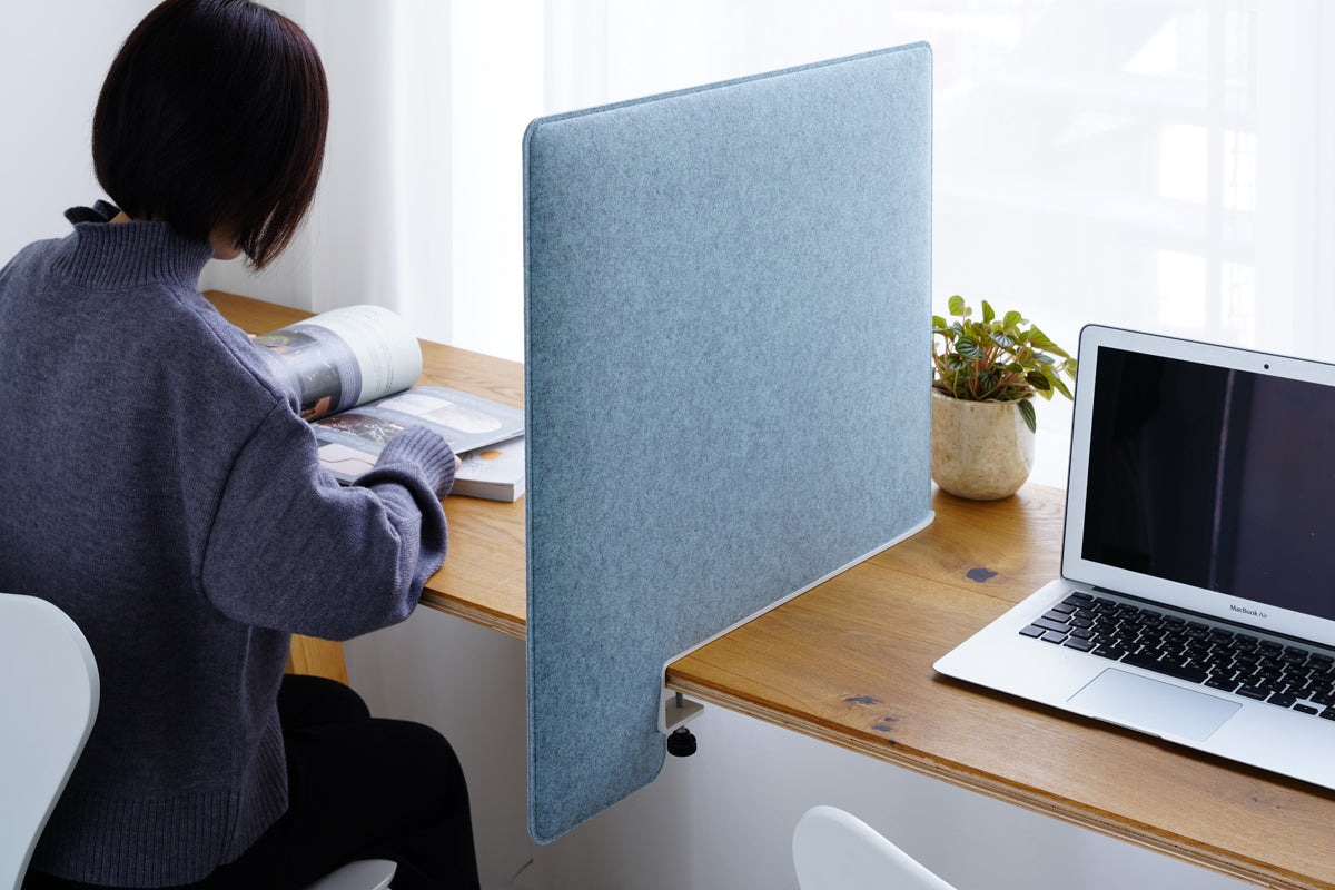 吸音デスクトップパネル コワーキングスペース